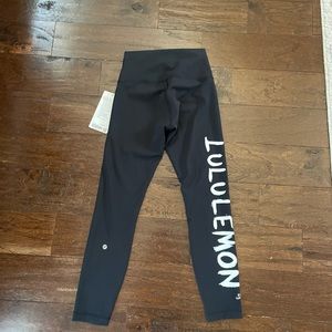 Lululemon Wunder train black logo leggings size 6